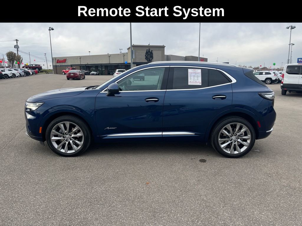 Used 2022 Buick Envision Avenir w/ Technology Package II image 2