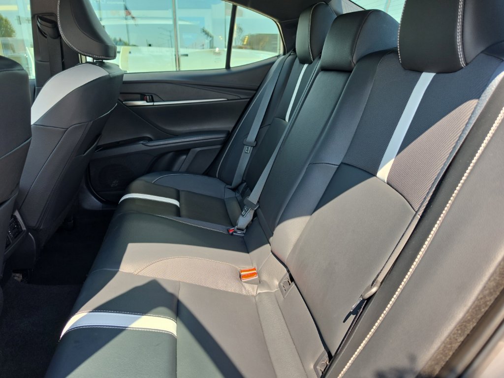 Used 2025 Toyota Camry SE FWD image 21