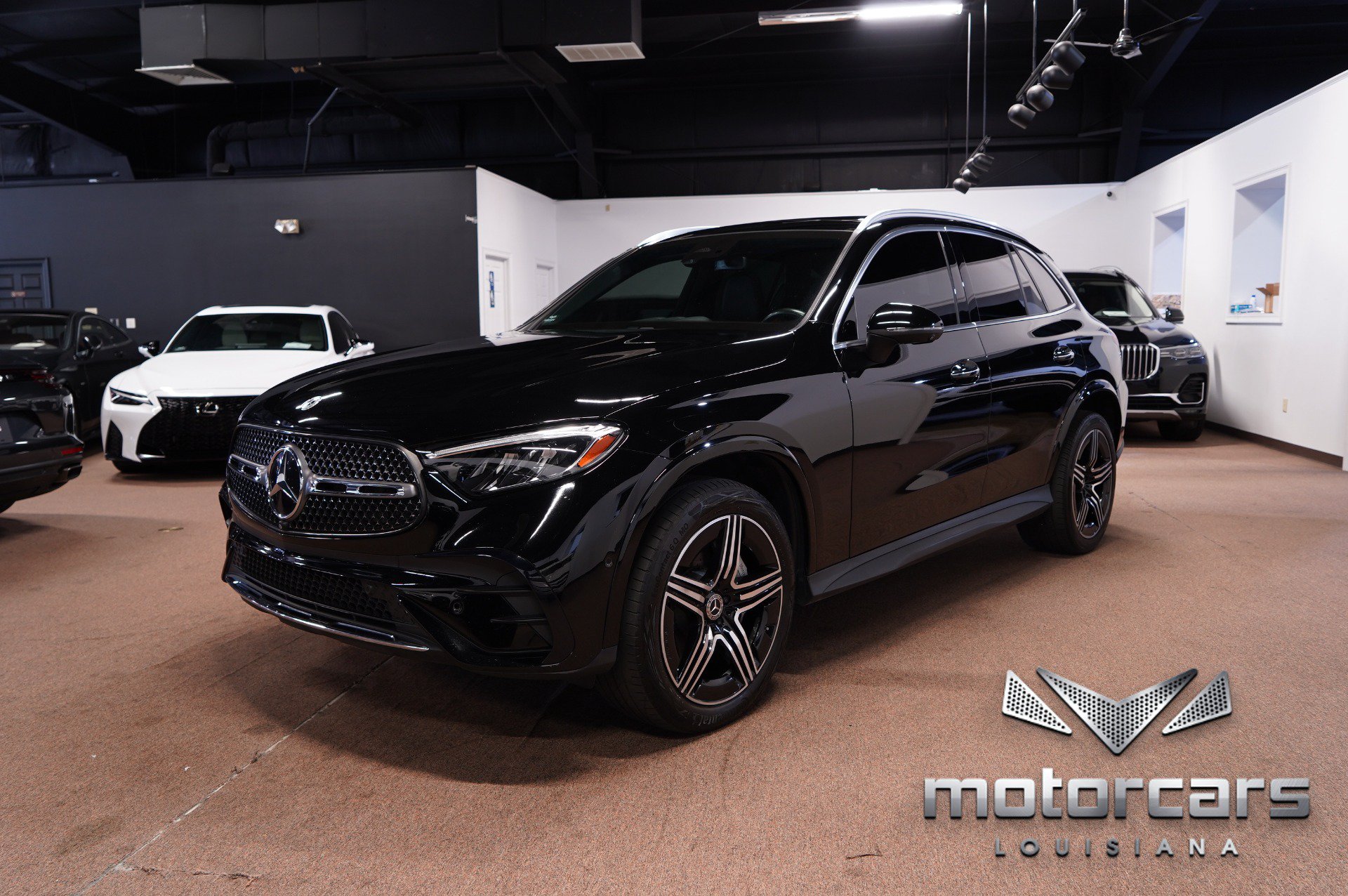 Used 2023 Mercedes-Benz GLC 300 w/ AMG Line image 3