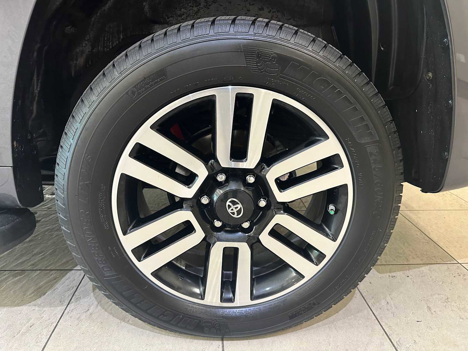 Used 2018 Toyota 4Runner Limited image 8