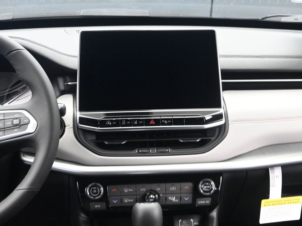 New 2026 Jeep Compass Limited image 25