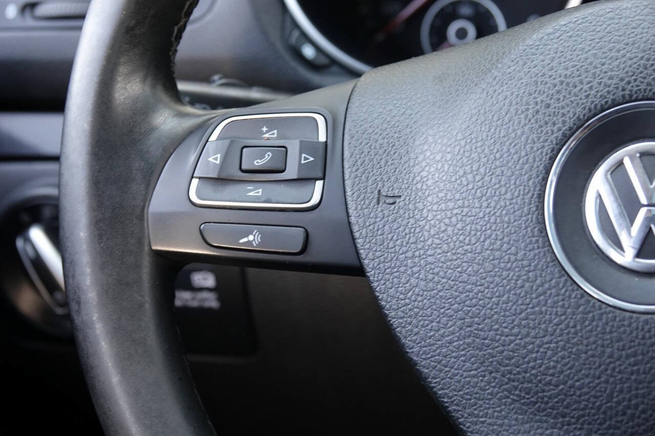 Used 2012 Volkswagen Jetta TDI FWD image 71