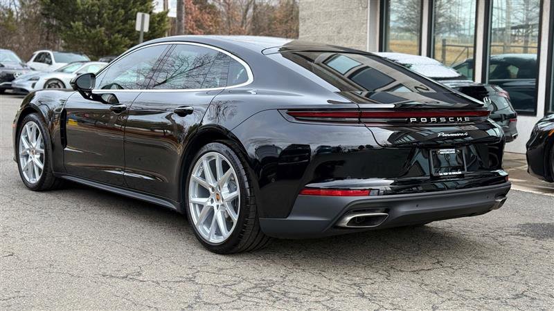 Used 2025 Porsche Panamera 4 w/ Premium Package image 3