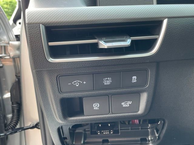 New 2025 Hyundai Sonata Limited FWD image 10