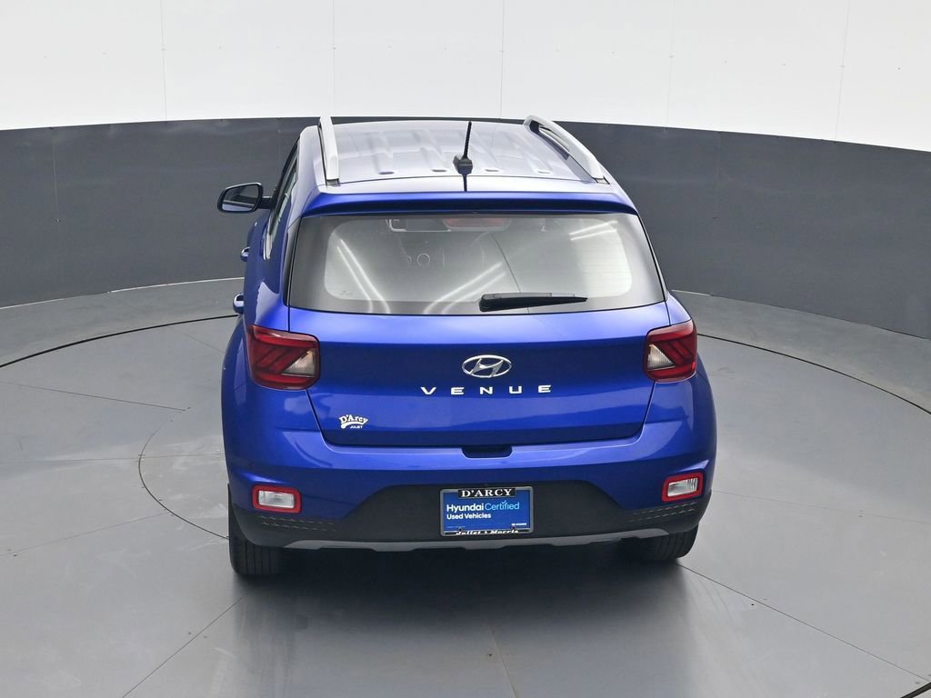 Certified 2023 Hyundai Venue Limited FWD image 18