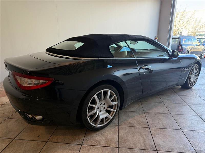 Used 2010 Maserati GranTurismo Convertible RWD image 55