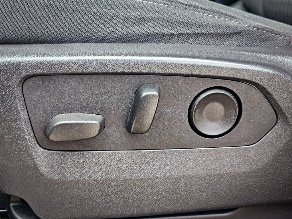 Certified 2024 GMC Sierra 1500 SLE w/ Preferred Package image 16