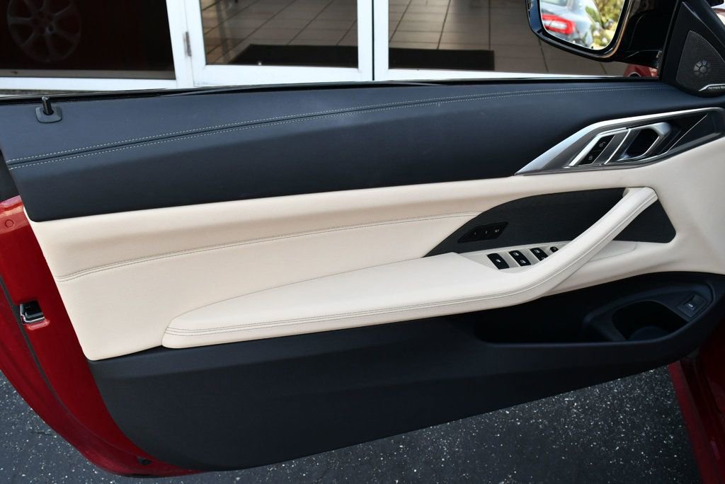Used 2025 BMW M440i Convertible RWD image 11
