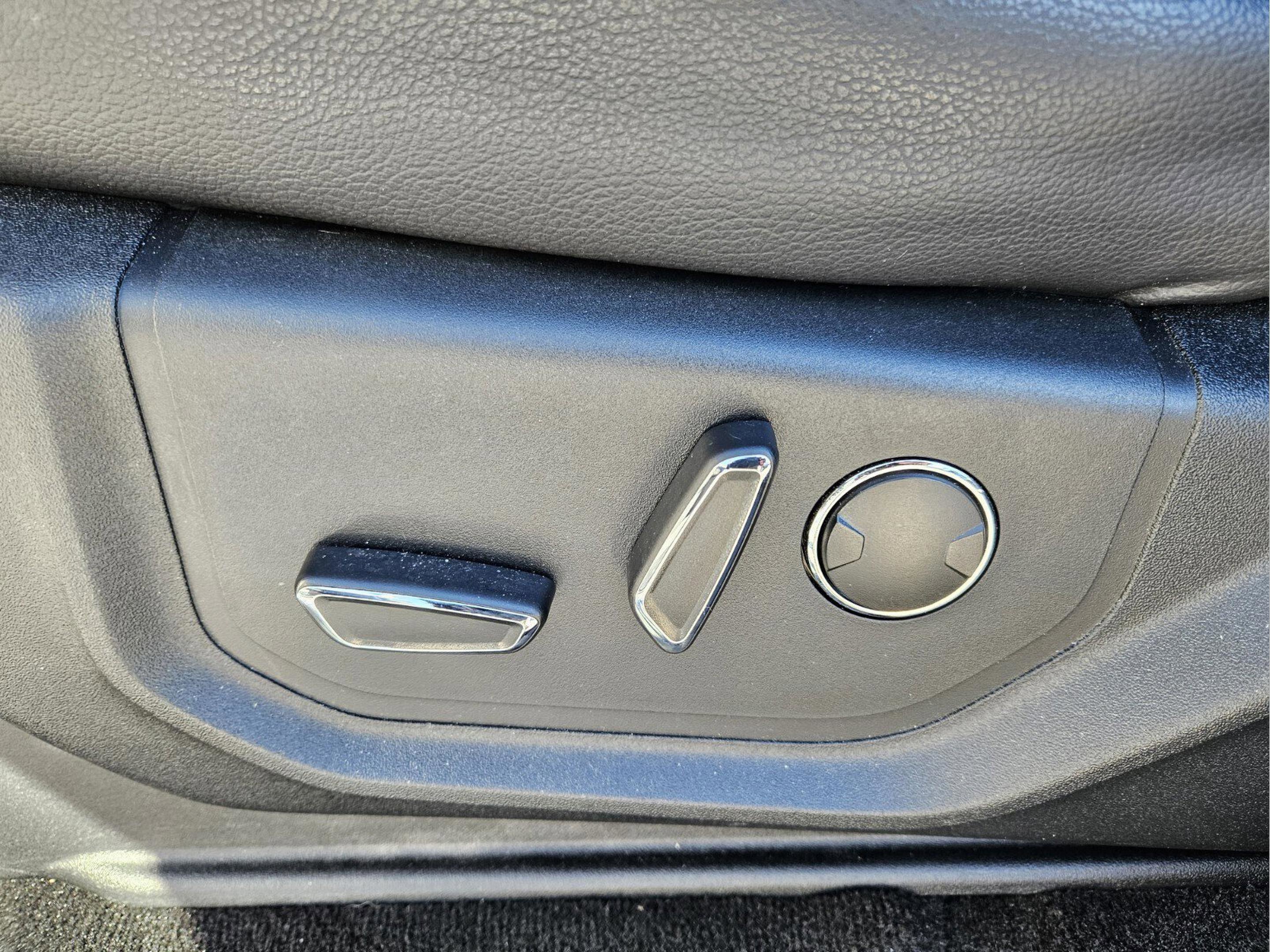 Used 2019 Ford Expedition Limited w/ Equipment Group 303A image 17