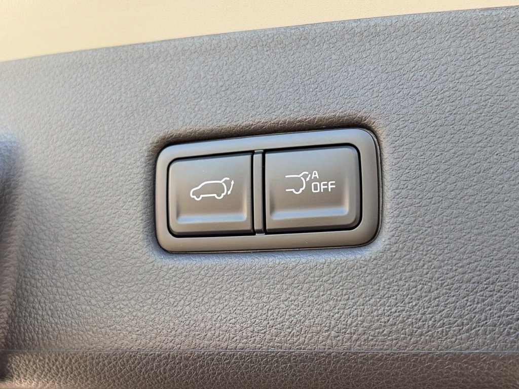 New 2027 Kia Carnival EX FWD image 8