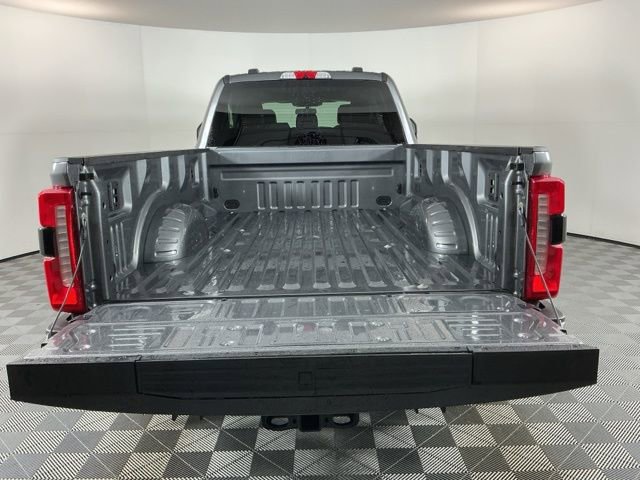Certified 2025 Ford F350 Lariat w/ FX4 Off-Road Package image 7
