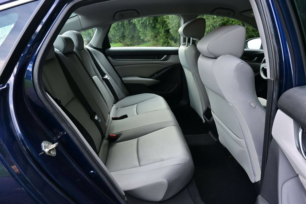 Used 2019 Honda Accord LX image 23
