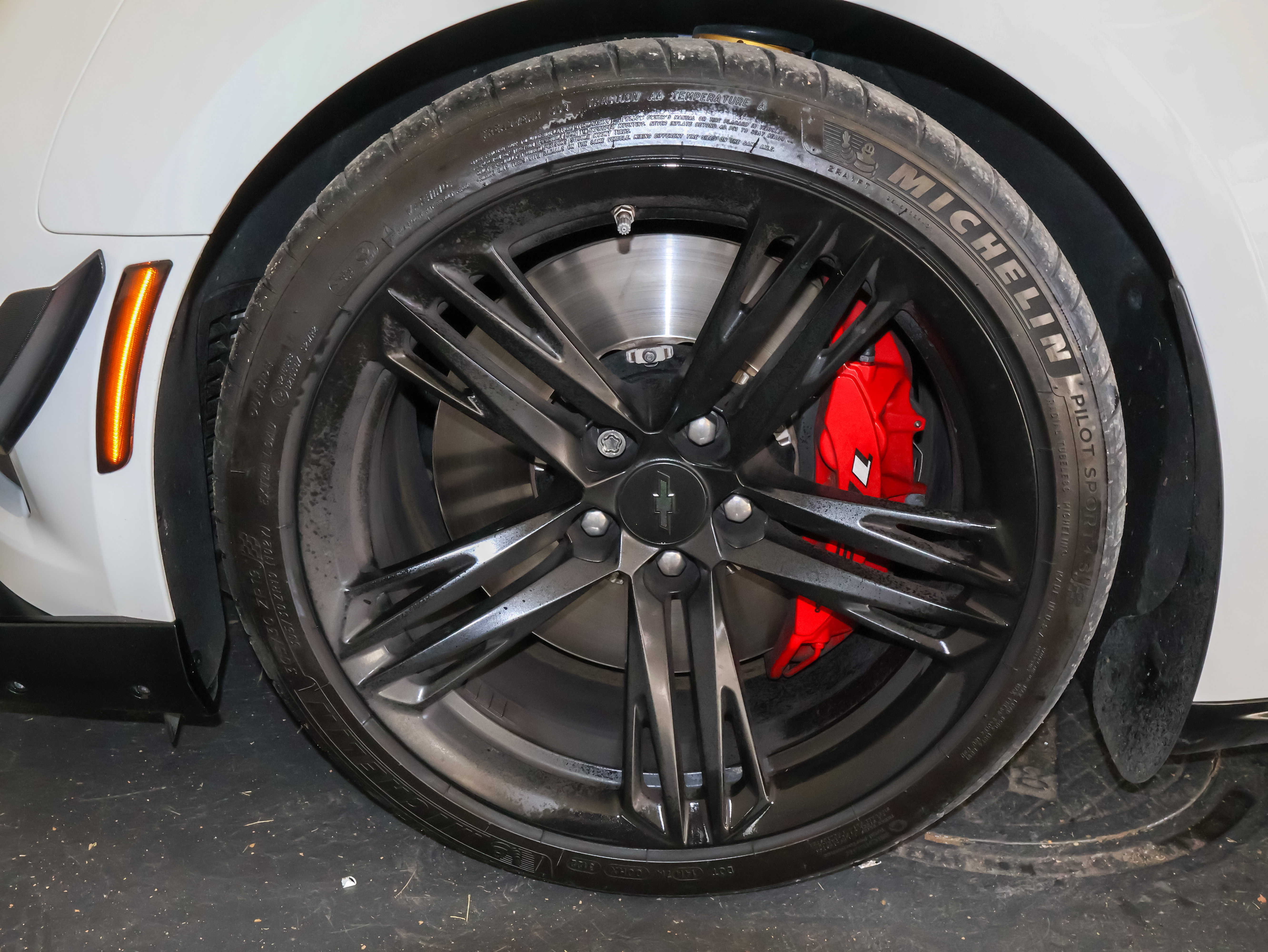 Used 2018 Chevrolet Camaro ZL1 RWD image 46