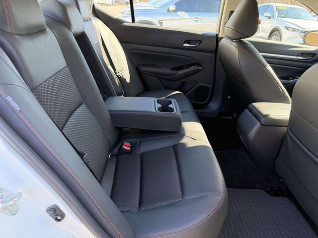Used 2025 Nissan Altima 2.5 SR image 19