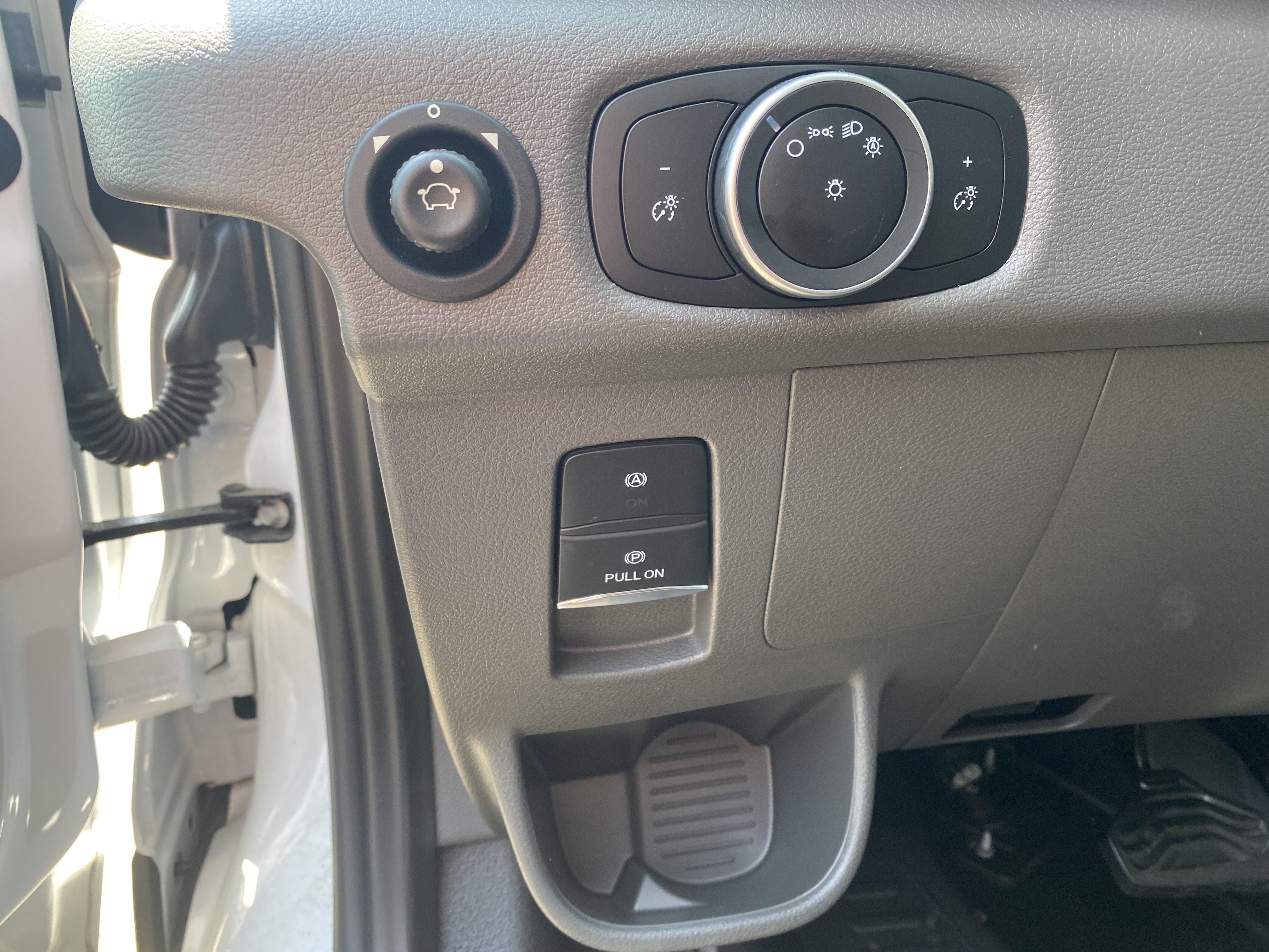 New 2024 Ford Transit 250 Low Roof RWD image 11