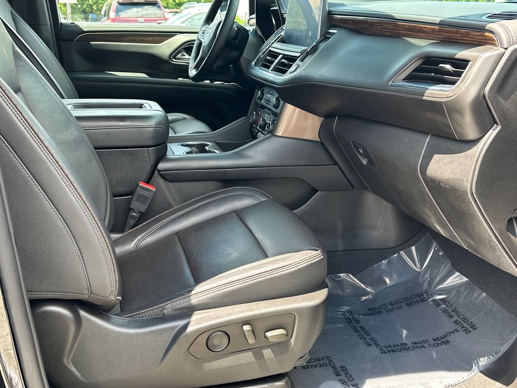 Used 2023 Chevrolet Tahoe High Country AWD/4WD image 11