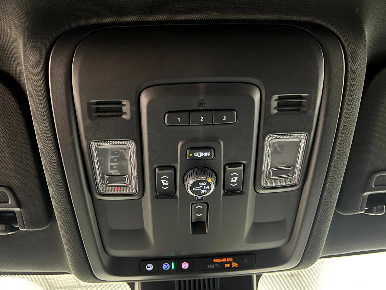 Used 2024 Chevrolet Tahoe High Country image 41