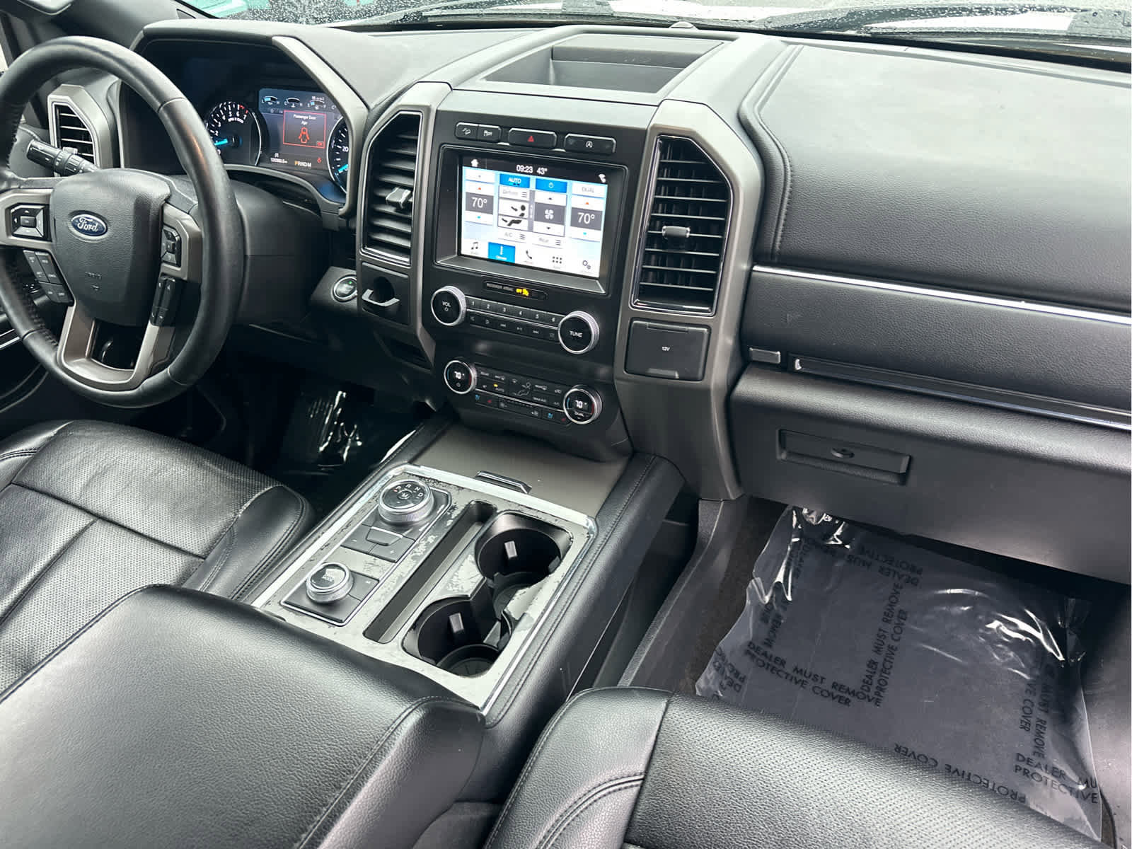 Used 2019 Ford Expedition XLT w/ Equipment Group 202A image 9