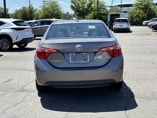 Used 2018 Toyota Corolla LE w/ LE Premium Package w/Moonroof FWD image 3