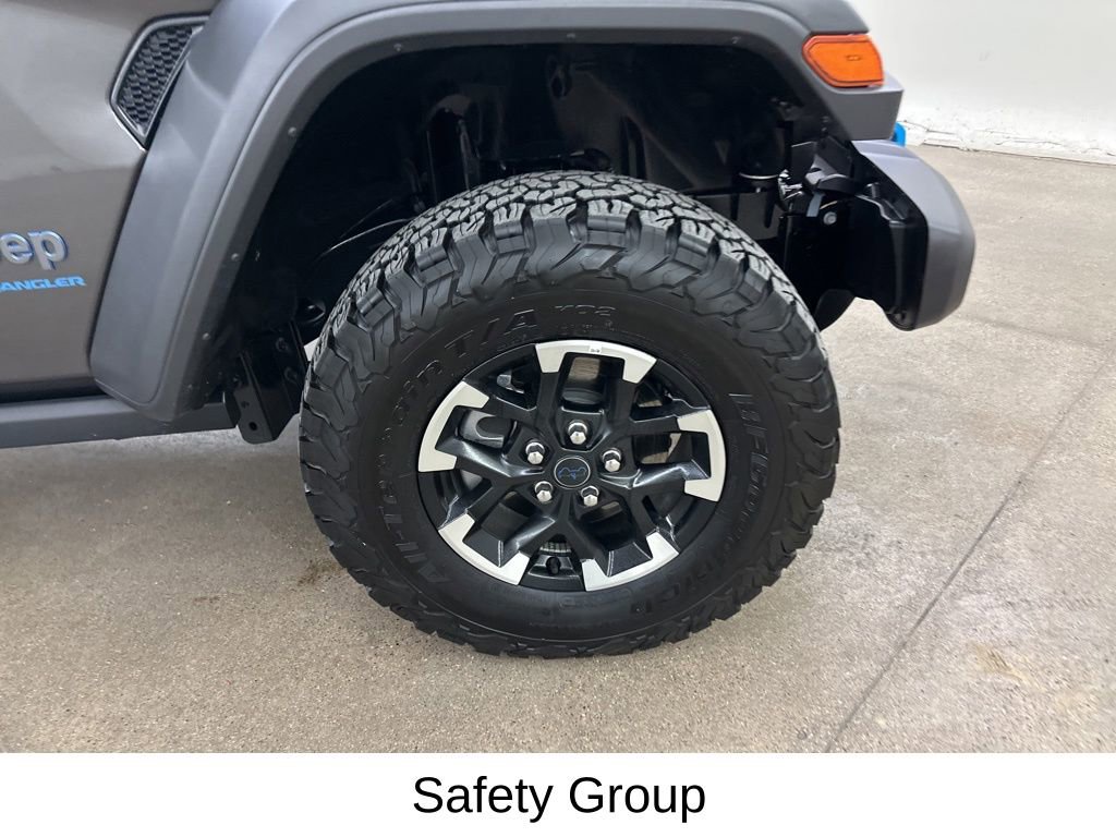 Used 2025 Jeep Wrangler Unlimited Rubicon 4xe w/ Safety Group image 15
