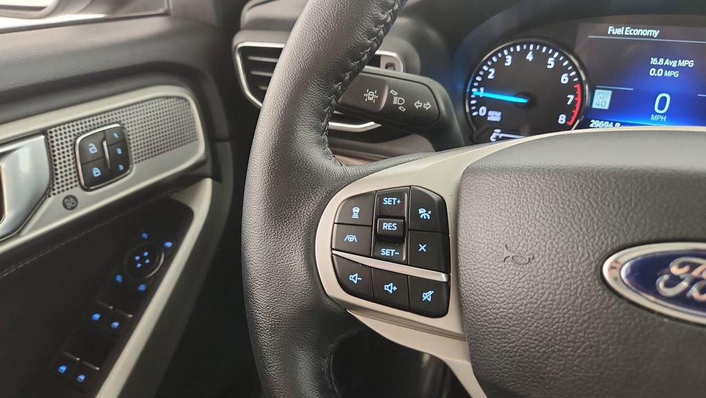 Used 2022 Ford Explorer Limited w/ Equipment Group 301A image 21