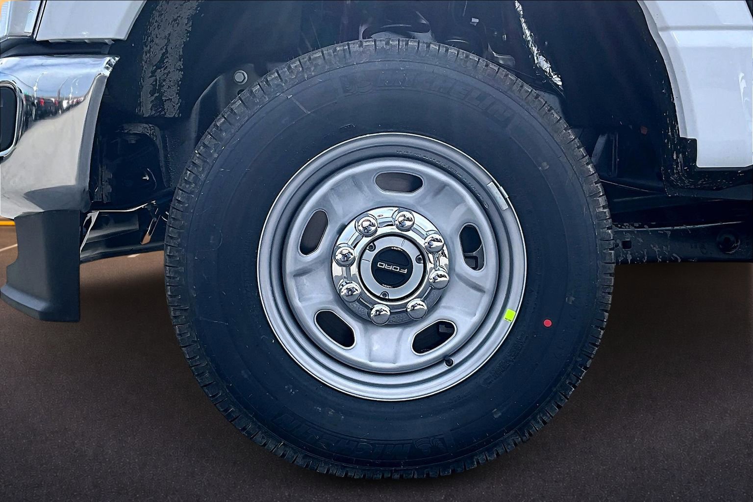 New 2026 Ford F250 XL w/ FX4 Off-Road Package AWD/4WD image 11