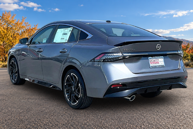 New 2027 Nissan Sentra SR w/ Floor Mat Package FWD image 3