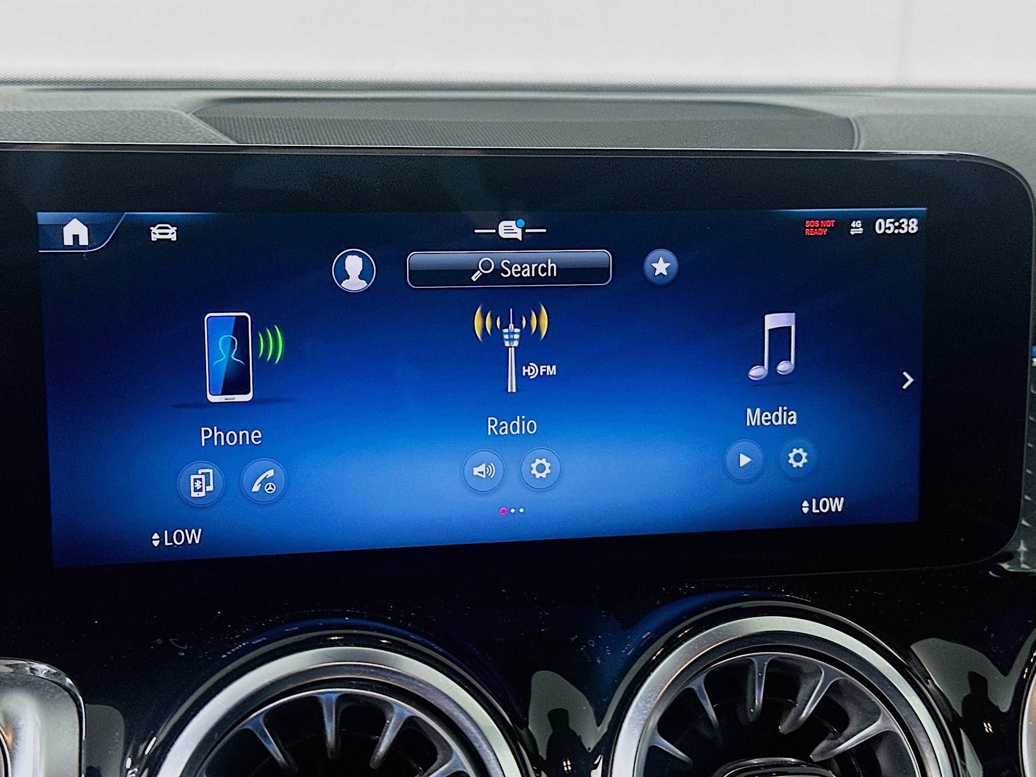 Used 2025 Mercedes-Benz GLB 250 4MATIC image 21