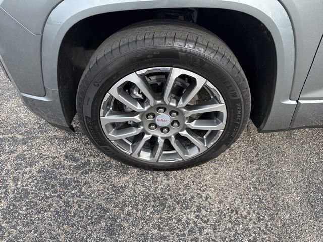 Used 2023 GMC Acadia Denali w/ Denali Ultimate Package FWD image 9