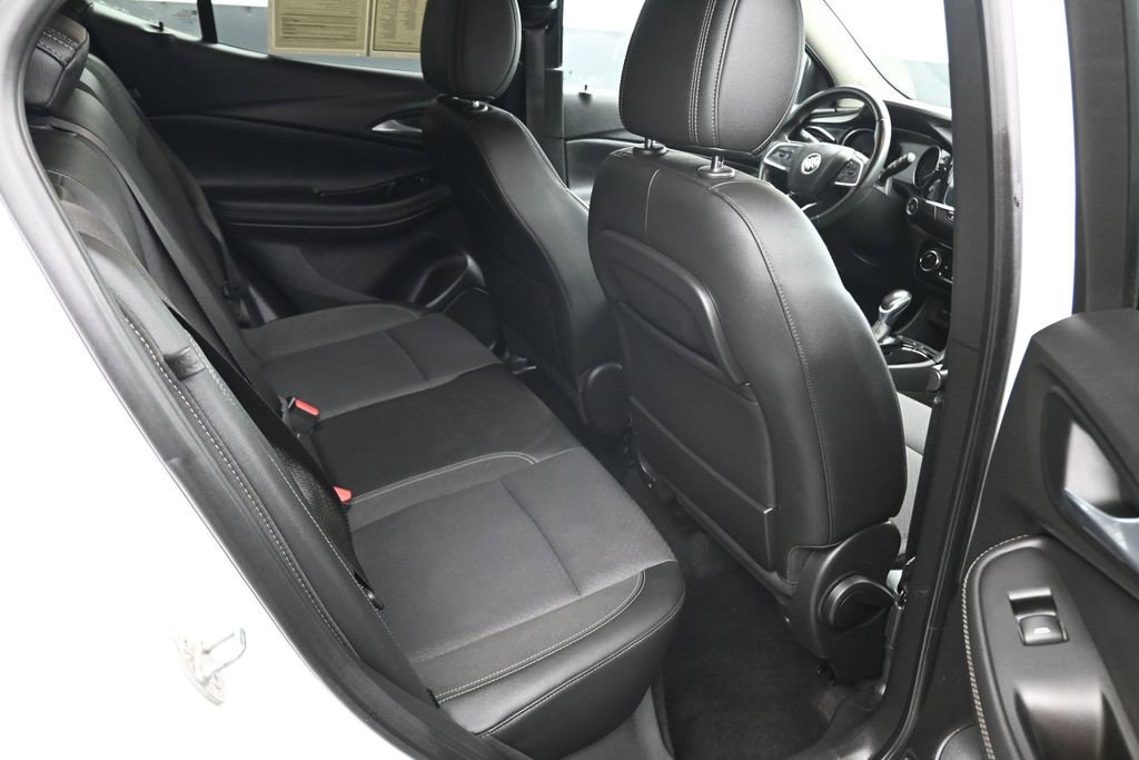 Used 2021 Buick Encore GX Preferred w/ Cold Weather Comfort Package FWD image 24