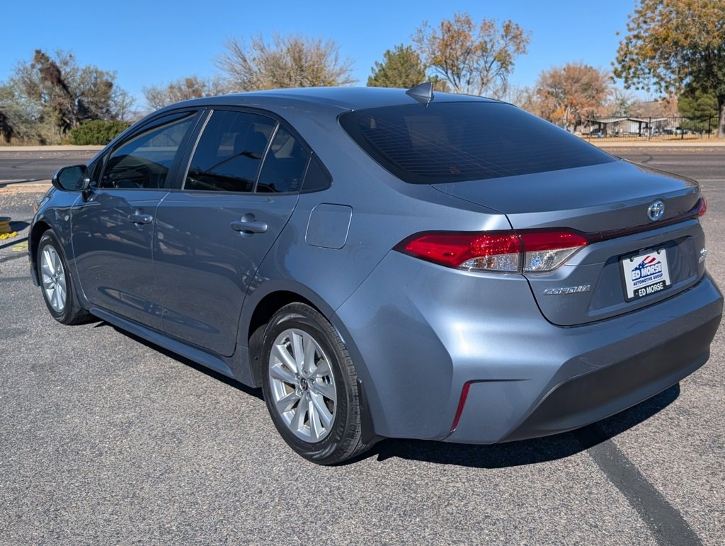 Used 2024 Toyota Corolla Hybrid Sedan image 3