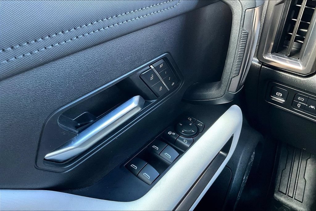 Used 2025 GMC Hummer EV 3X AWD/4WD image 16