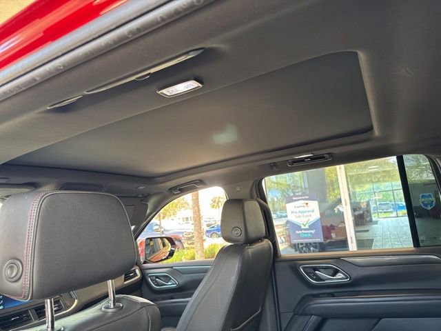 Used 2022 Chevrolet Suburban RST w/ Sport Performance Package image 11