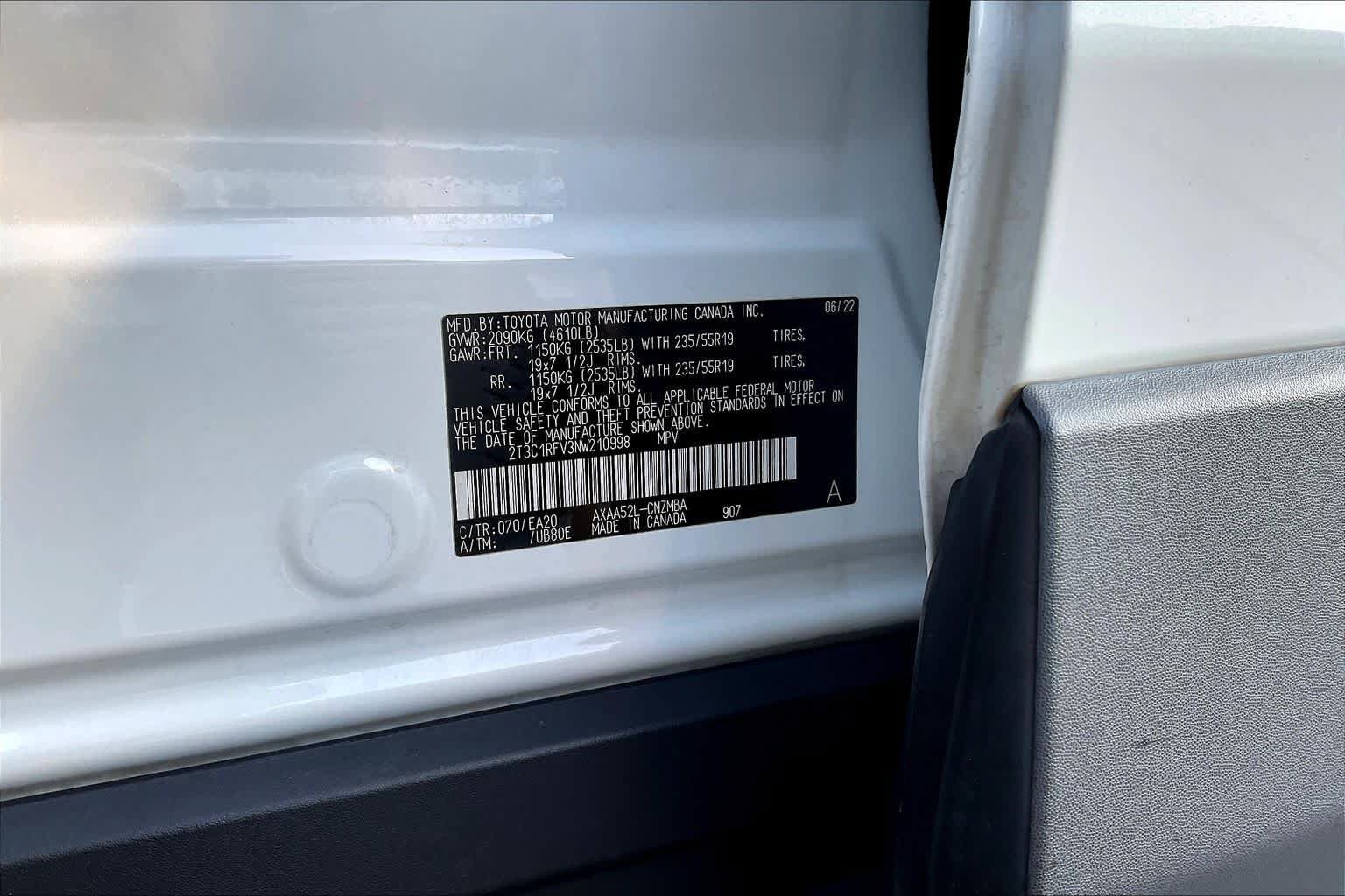Used 2022 Toyota RAV4 XLE Premium FWD image 34