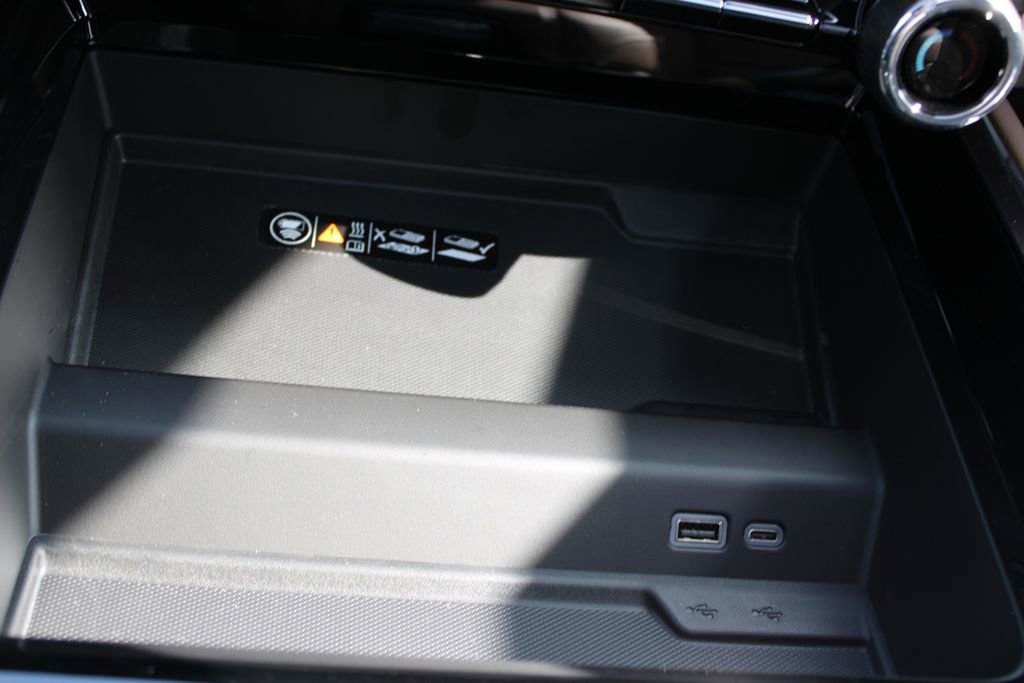 New 2026 Chevrolet Suburban High Country image 50