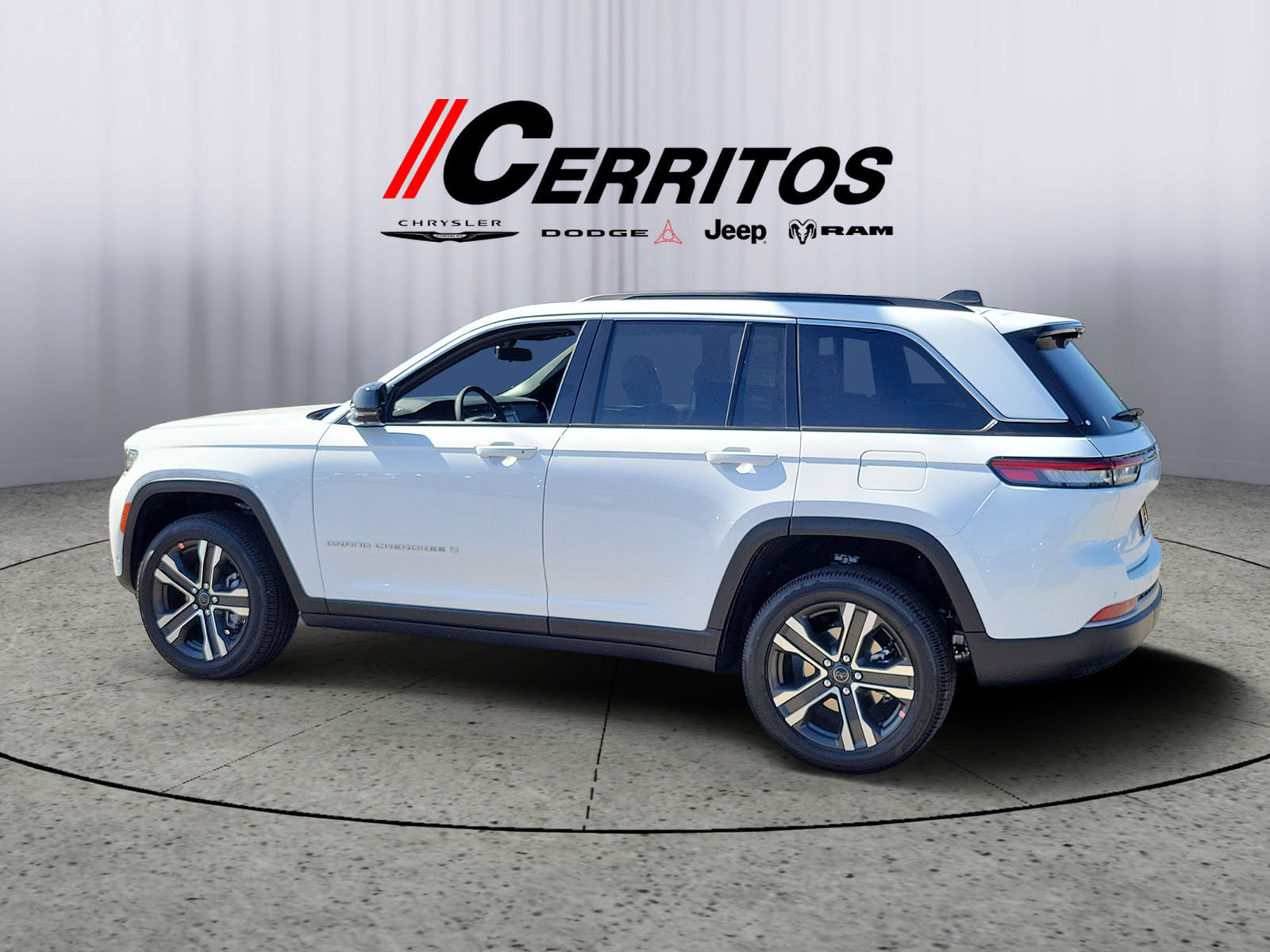 New 2027 Jeep Grand Cherokee Limited w/ Technology Group II RWD image 2