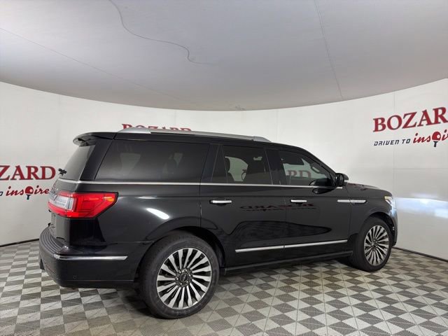Used 2018 Lincoln Navigator Reserve w/ Technology Package AWD/4WD image 9