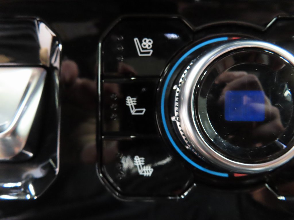 Used 2024 GMC Sierra 3500 Denali Ultimate image 73