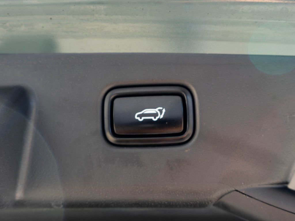 Used 2023 Kia Niro SX Touring FWD image 34