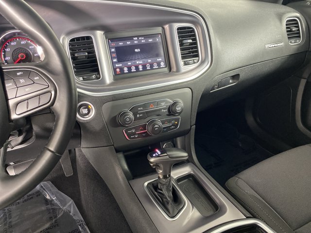 Used 2020 Dodge Charger SXT RWD image 28