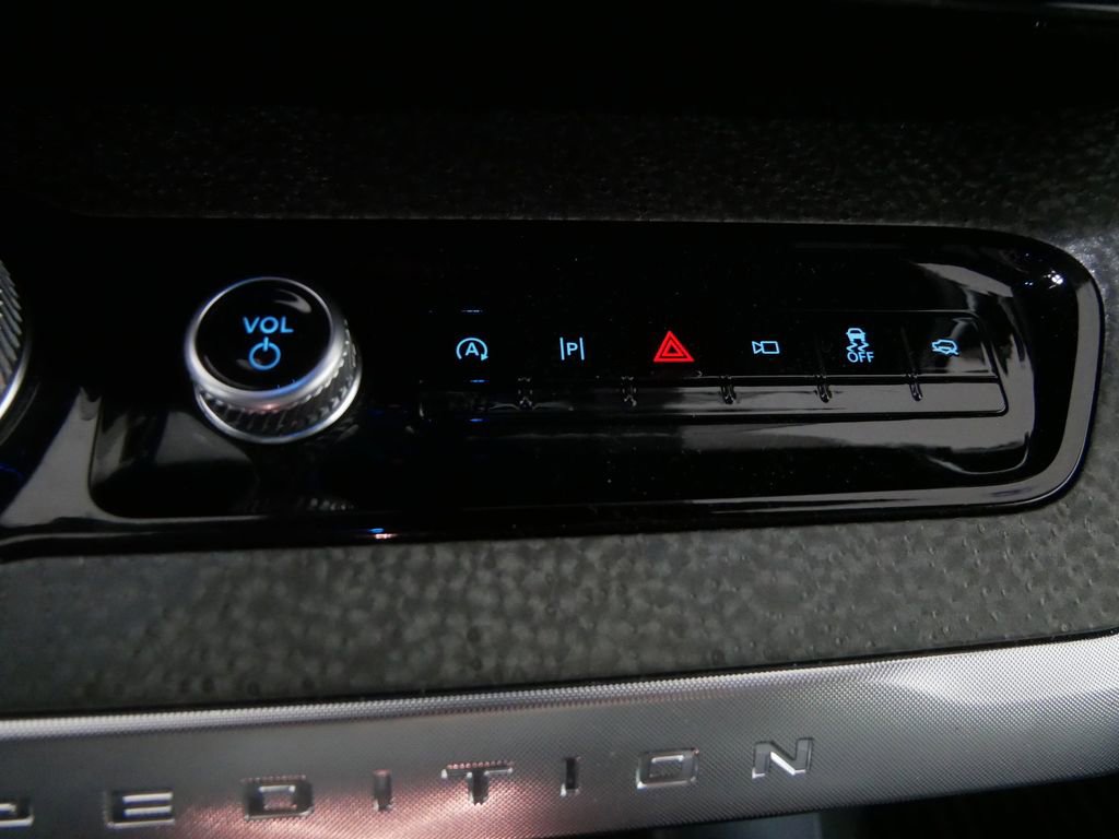 Used 2025 Ford Expedition Tremor image 27