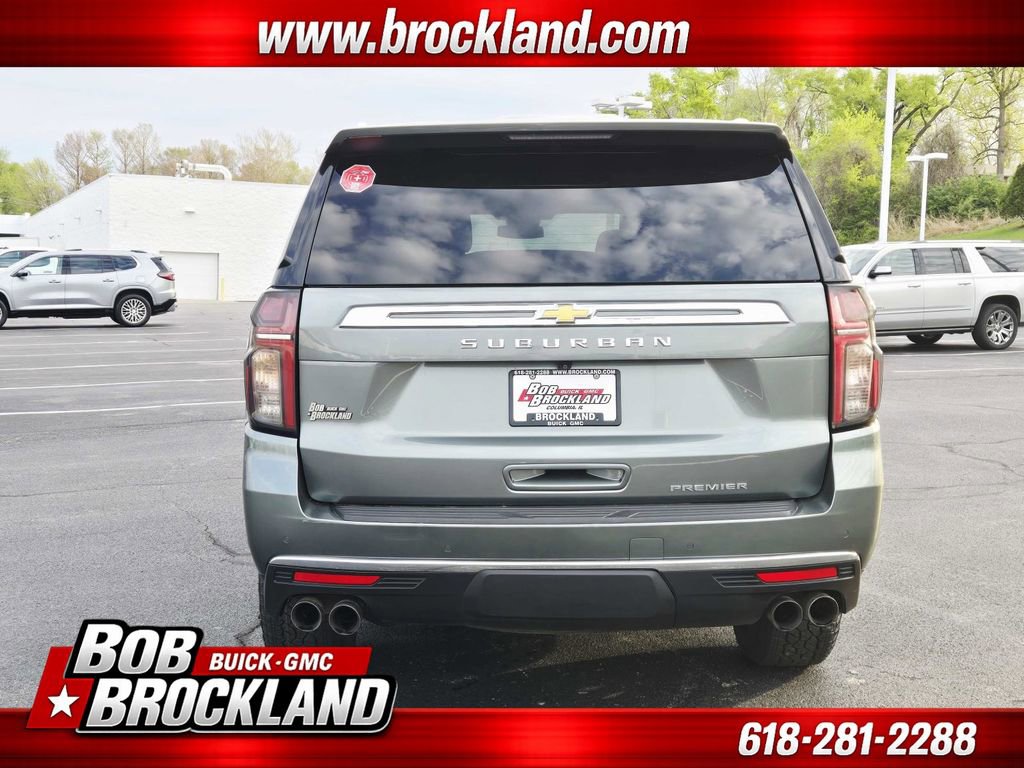 Used 2023 Chevrolet Suburban Premier image 4