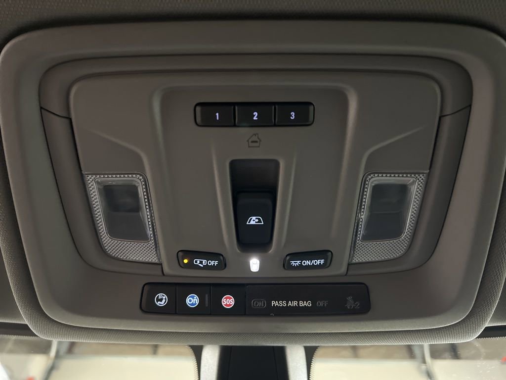 Used 2020 GMC Sierra 1500 Elevation image 24