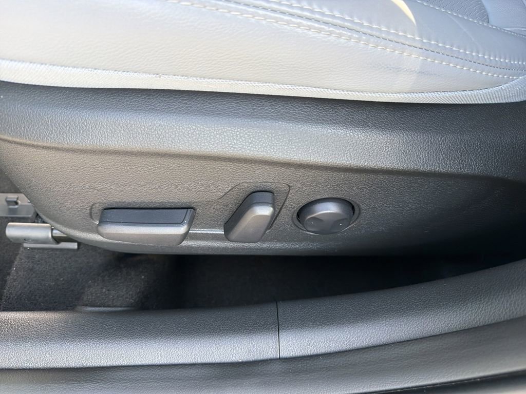 Used 2020 Hyundai Kona Ultimate FWD image 17