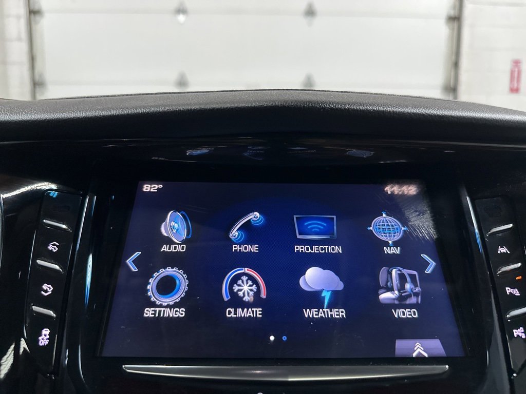 Used 2018 Cadillac Escalade Luxury image 25