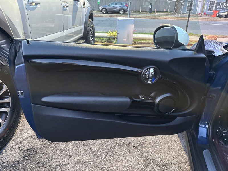 Used 2014 MINI Cooper 2-Door Hardtop image 11