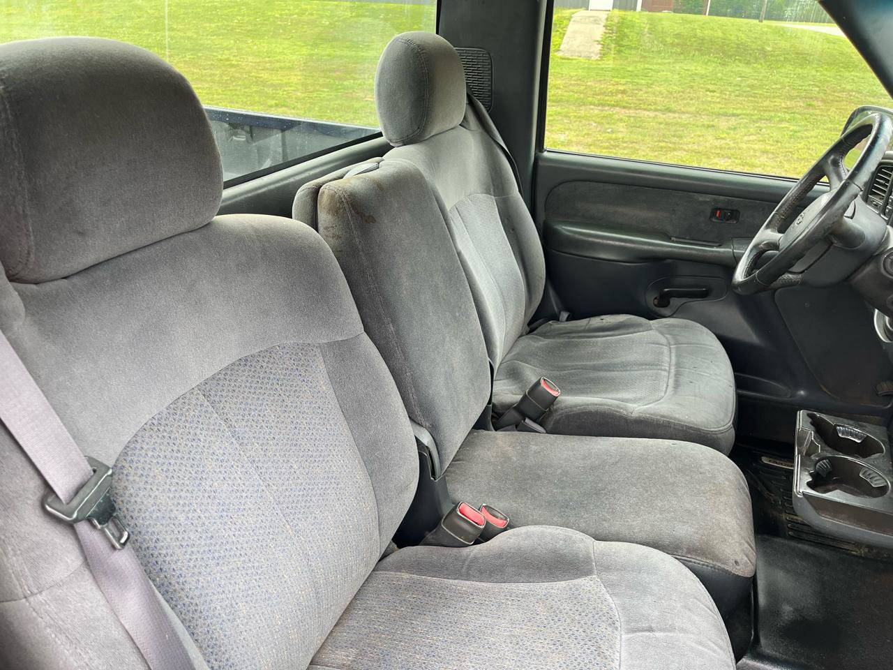 Used 2000 Chevrolet Silverado 1500 LS image 11