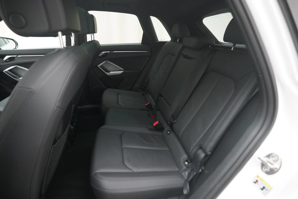 Used 2025 Audi Q3 2.0T Premium AWD/4WD image 16