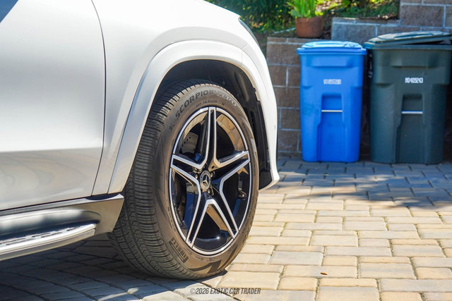 Used 2024 Mercedes-Benz GLS 450 4MATIC image 91