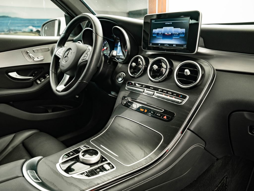 Used 2019 Mercedes-Benz GLC 300 4MATIC image 47
